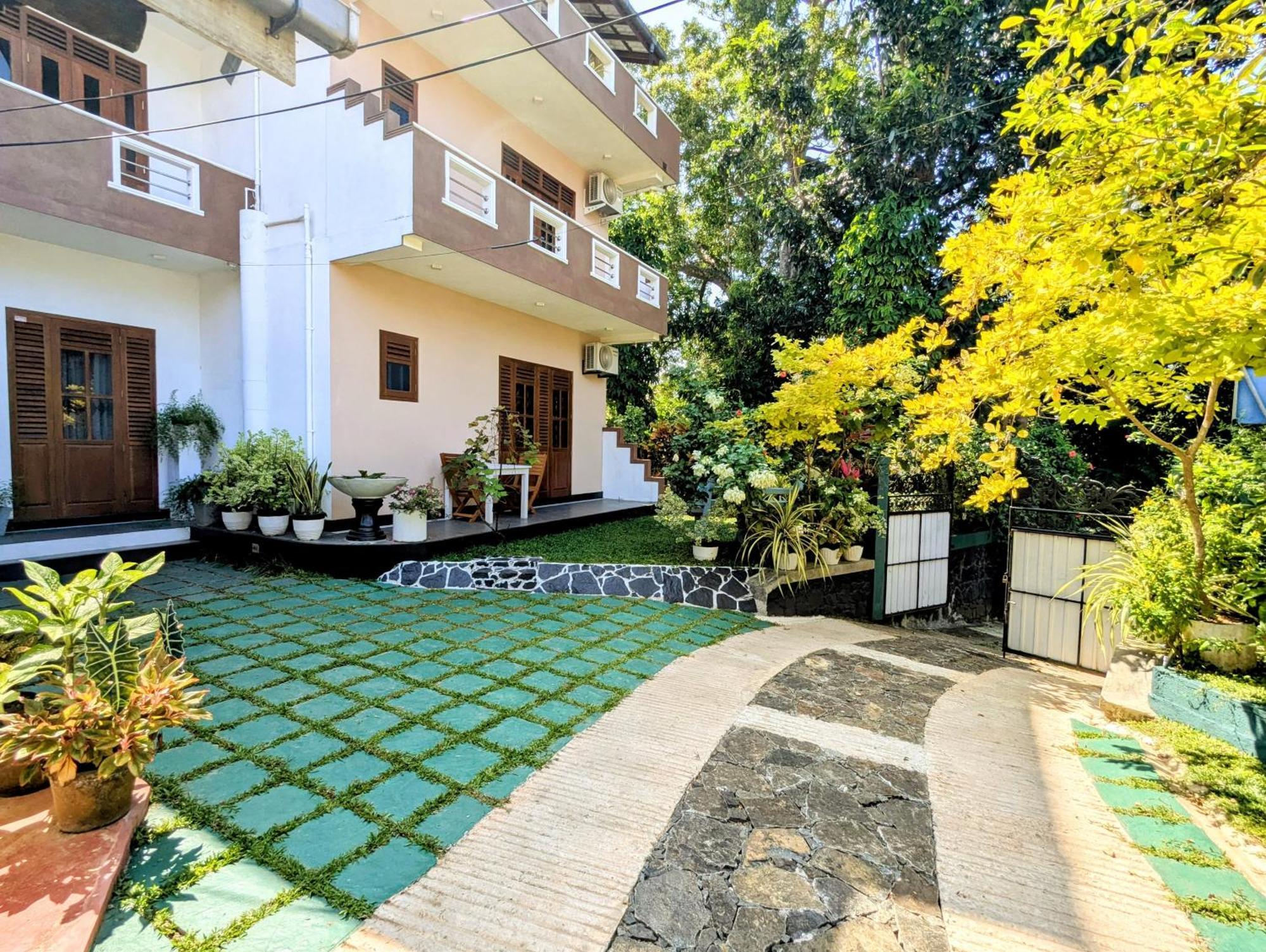 Villa Halcyon Rest Hikkaduwa Exterior foto